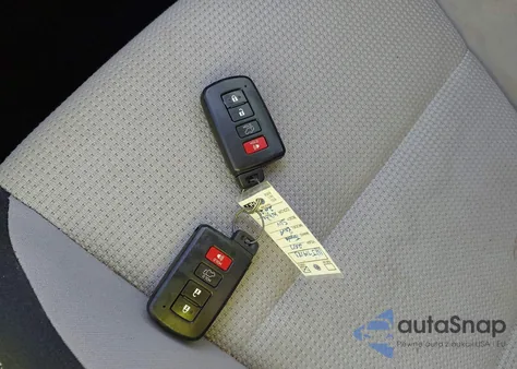 2013 Toyota Rav4 Xle z USA, uszkodzony, nr VIN JTMWFREV4D5007270